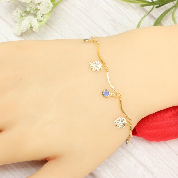 "Trendy Handmade Bracelet – A Thoughtful Gift for Girls & Women | UNVRC1011 - Picture 9 of 10